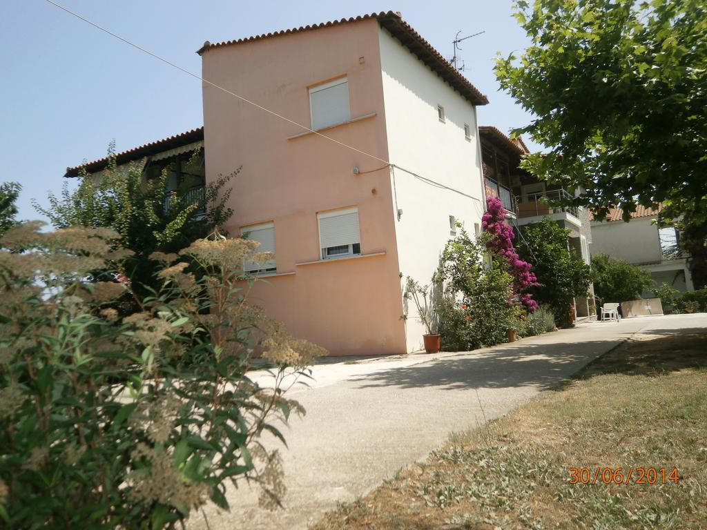 Ioannis Avrades Apartments Agiakampos  Buitenkant foto