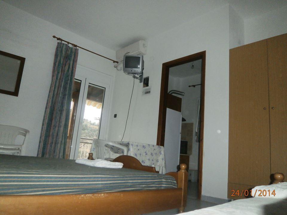 Ioannis Avrades Apartments Agiakampos  Kamer foto