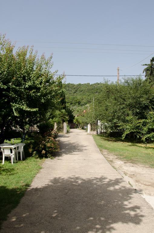 Ioannis Avrades Apartments Agiakampos  Buitenkant foto