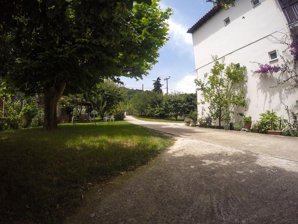 Ioannis Avrades Apartments Agiakampos  Buitenkant foto