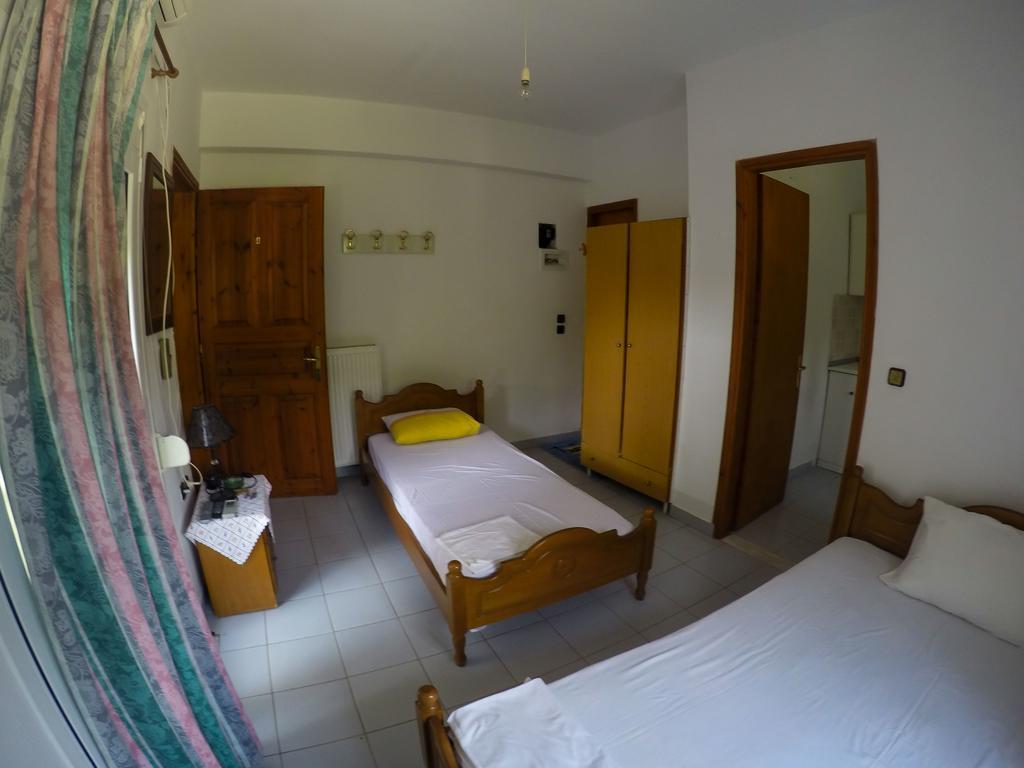 Ioannis Avrades Apartments Agiakampos  Buitenkant foto
